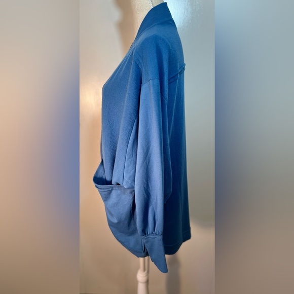 LuLa Roe NWT Blue Open-Front Fleece Jacket Women’s Size S Distressed - Picture 4 of 8